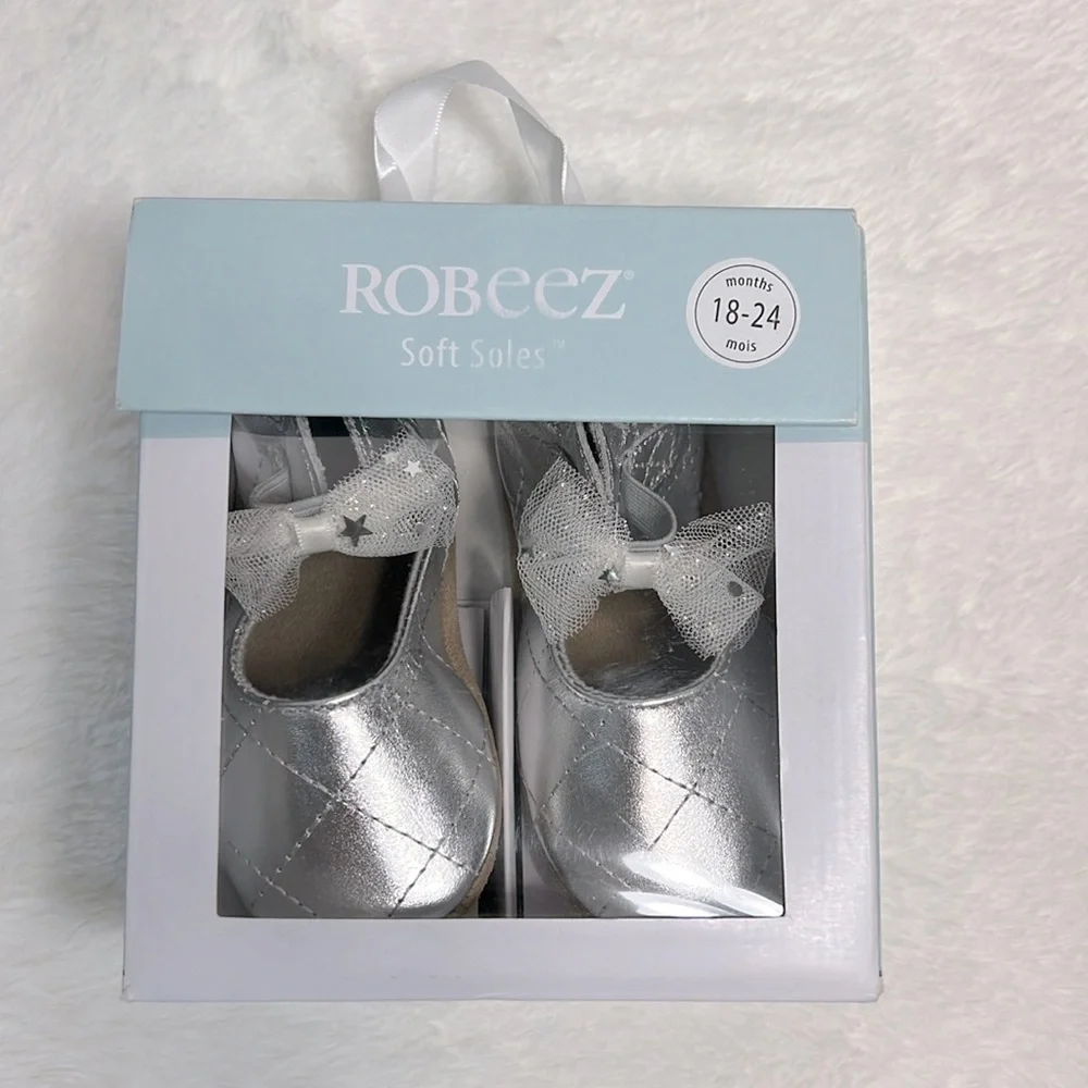 Robeez Girl's Winnie Silver Shoes size 18-24 mos New! - Picture 1 of 7